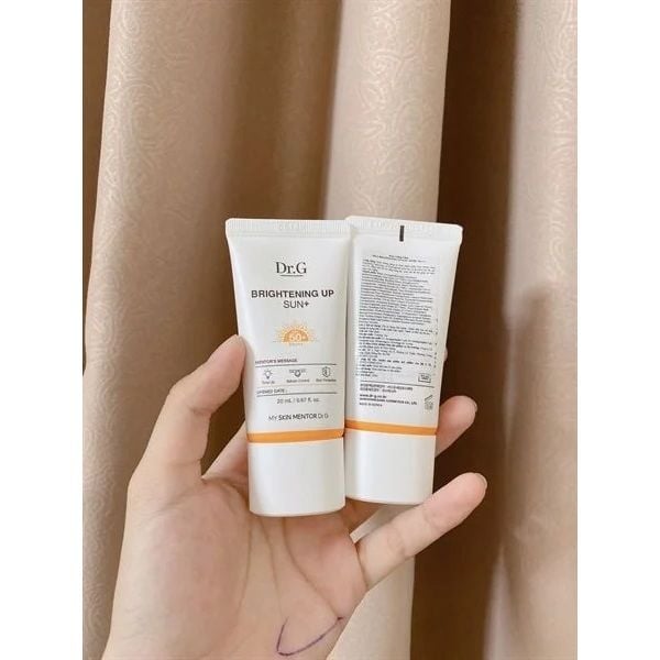 Kem chống nắng Dr.G Up Sun+ SPF50+ PA+++ 20ml