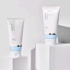 Sữa rửa mặt Round Lab Dokdo Cleanser 150ml