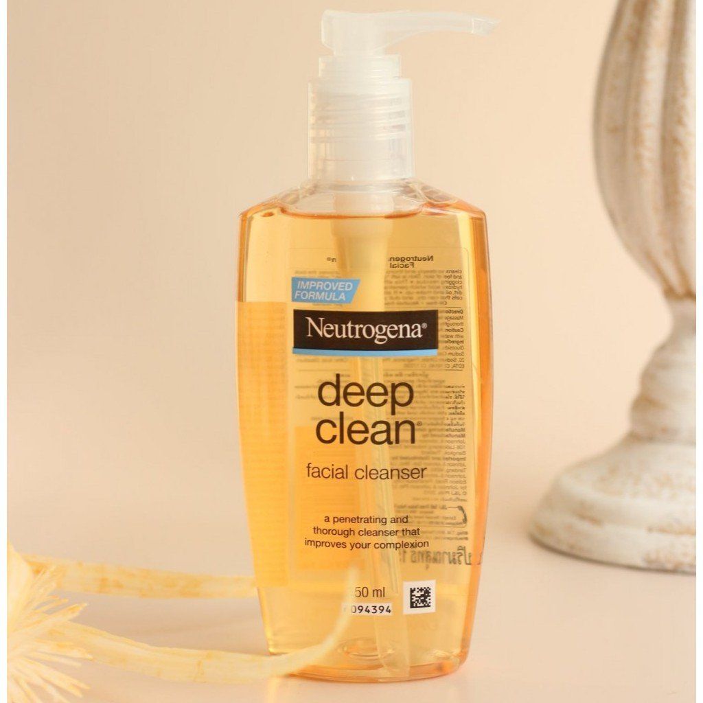 Sữa Rửa Mặt Neutrogena Làm Sạch Sâu Dạng Gel Facial Cleanser Deep Clean 150ml