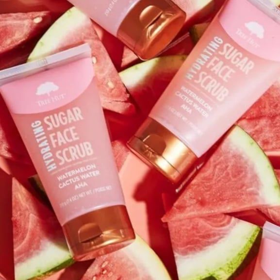 Tẩy tế bào da chết mặt Tree Hut sugar face scrub 120g