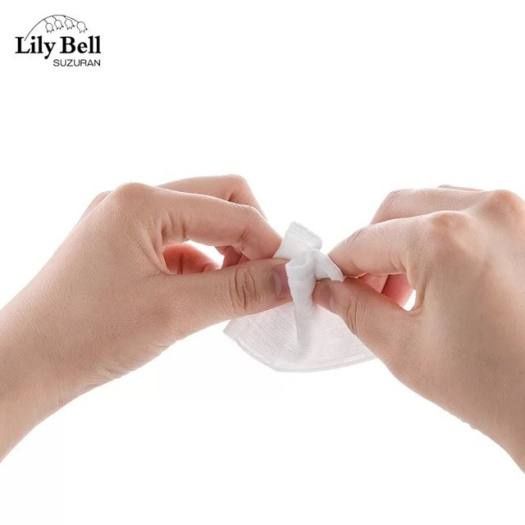 Bông Tẩy Trang Lily Bell Lilian Puff 222 Miếng Nhật bản (Chính hãng)
