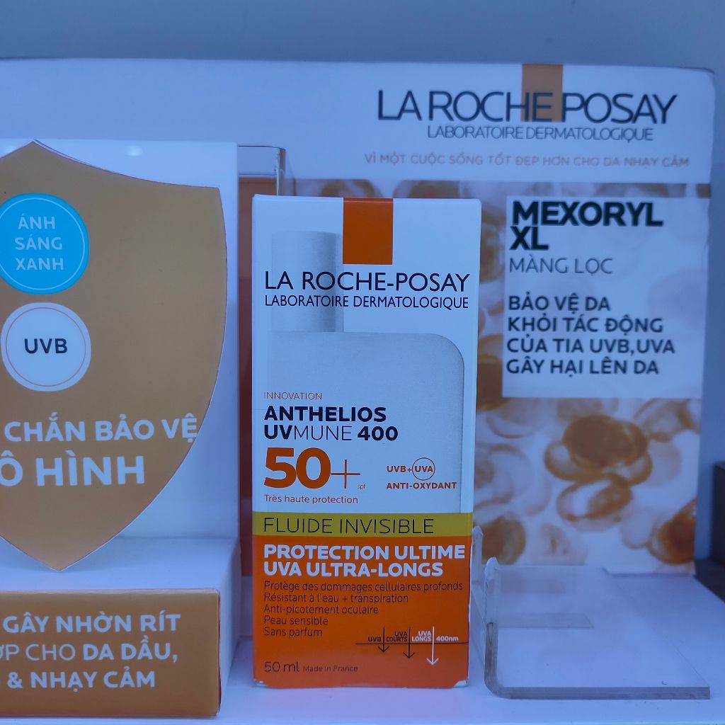 Kem chống nắng La Roche-Posay Anthelios UVMune 400 Invisible