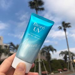 Tinh Chất Chống Nắng Biore UV Aqua Rich Watery Essence SPF50+/PA++++