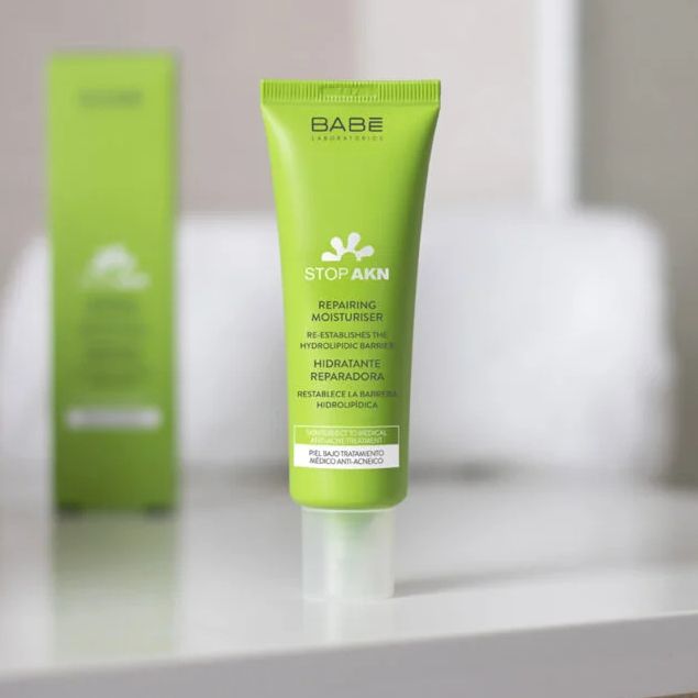 Kem Dưỡng Phục Hồi Cho Da Mụn Babe Stop Akn Moisturising Repair Cream 50ml