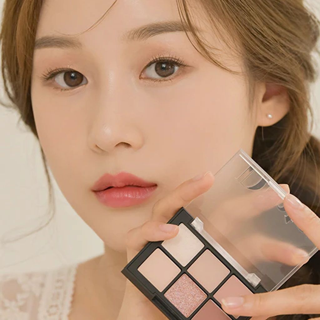 Bảng Phấn Mắt 6 Ô Dinto Blur