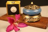  Lư đồng không chân màu xanh 