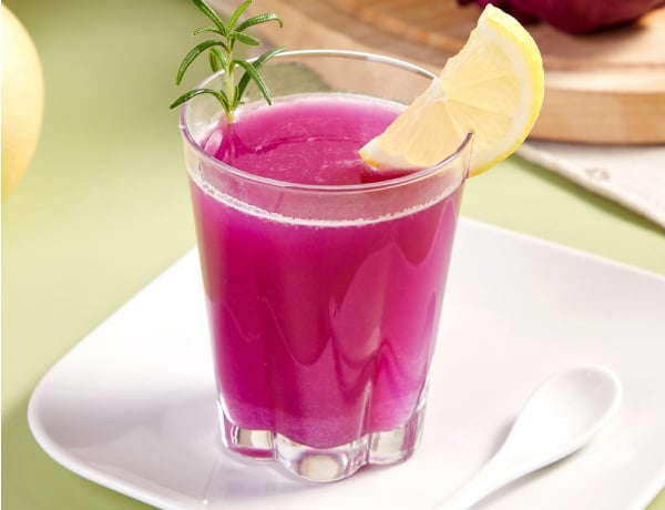 Nước ép bắp cải tím và lê
