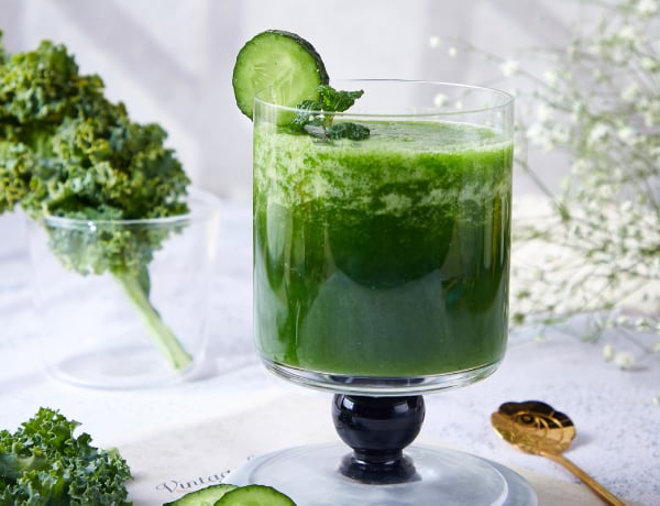 Nước ép cải xoăn và lê