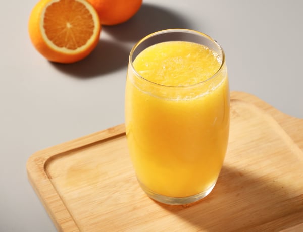 Nước ép lê và cam