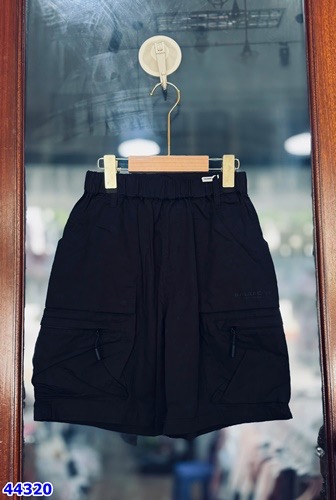 Quần short đen Balgacinea - size 110