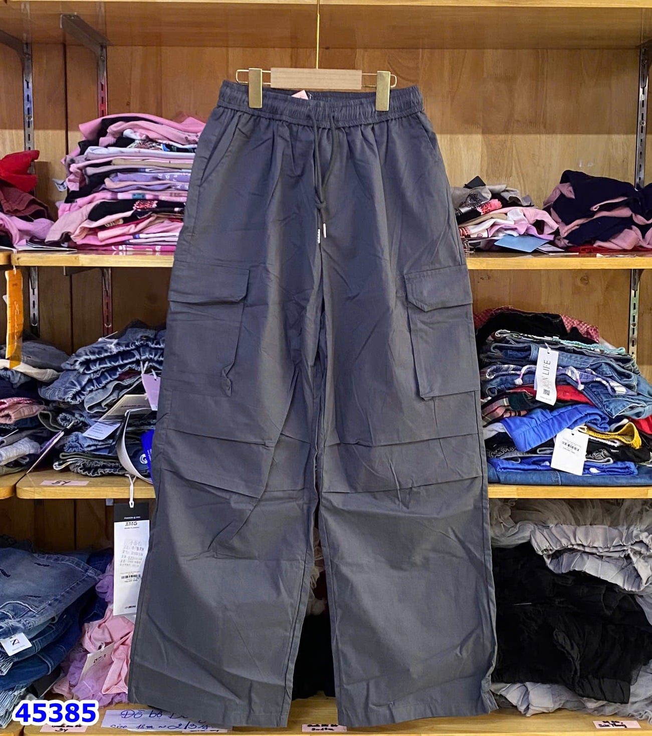 Quần túi hộp xám