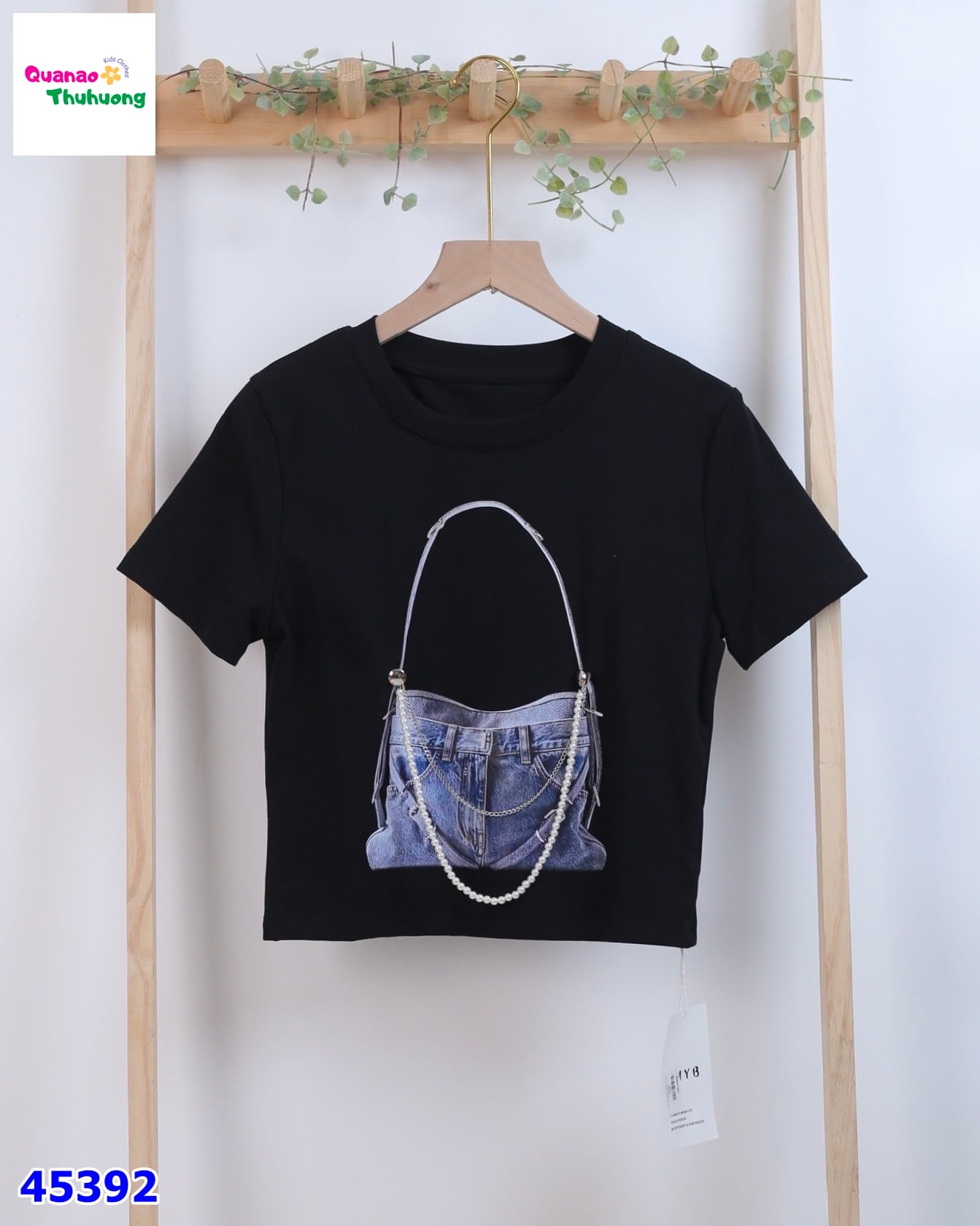 Áo Croptop đen in túi