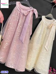 Đầm B cổ yếm kem đính cườm