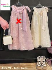 Đầm B cổ yếm kem đính cườm