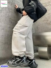 Quần kaki túi hộp Speed kem