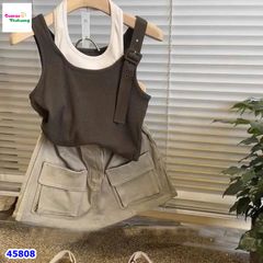 Set áo thun nâu, chân váy túi hộp be