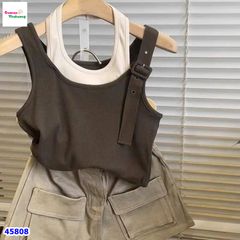 Set áo thun nâu, chân váy túi hộp be