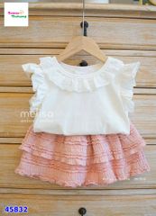 Set Melisa áo trắng cổ ren, chân váy tầng hồng