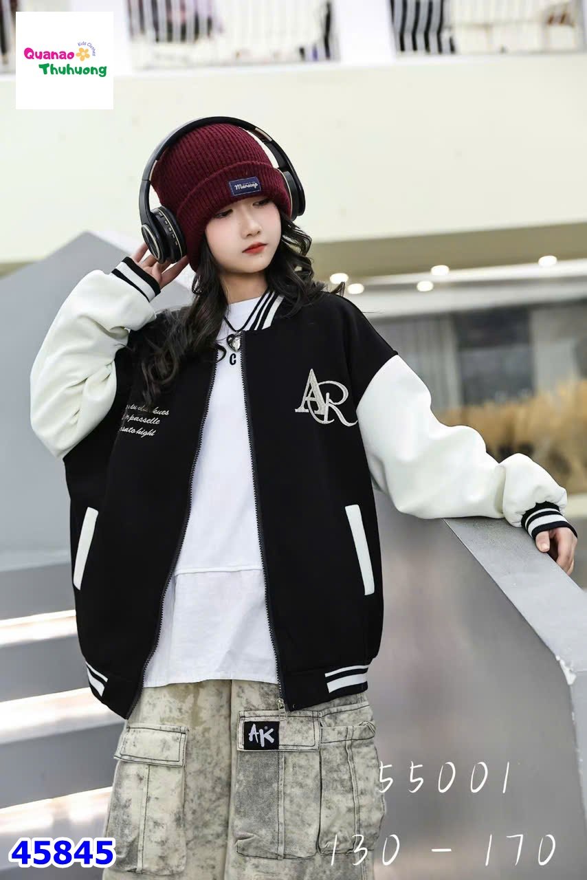 Bomber đen AR