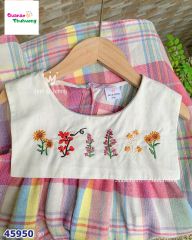 Đầm J&J caro hồng thêu hoa