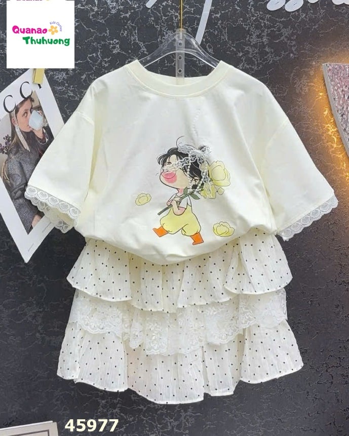 Set áo kem cô bé, chân váy tầng chấm bi