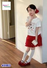 Set áo trắng Chane, chân váy đỏ chấm bi