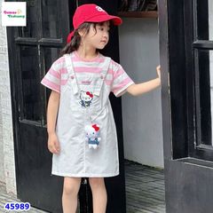 Set đầm yếm trắng, áo sọc hồng Kitty