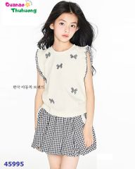 Set ChoHee áo trắng nơ, chân váy caro