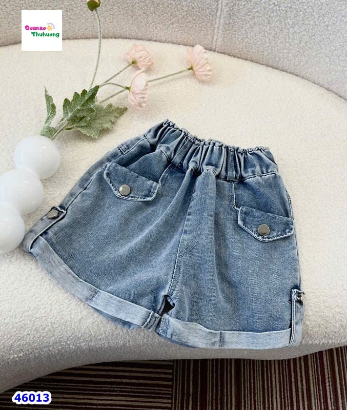 Quần short jean xanh nắp túi