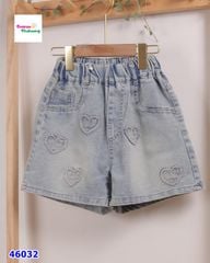 Quần short jean thêu tim
