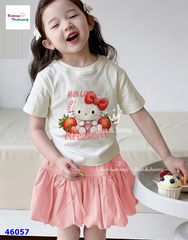 Set J&J trắng Kiity, chân váy bí hồng