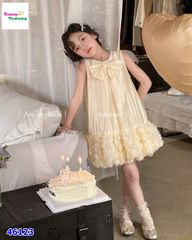 Đầm B kem cổ viền ngọc trai