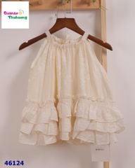 Áo cổ yếm màu kem 3 tầng
