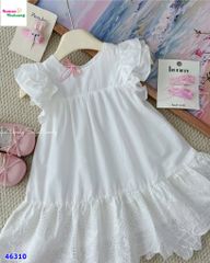 Đầm Sofia trắng thêu hoa phối ren