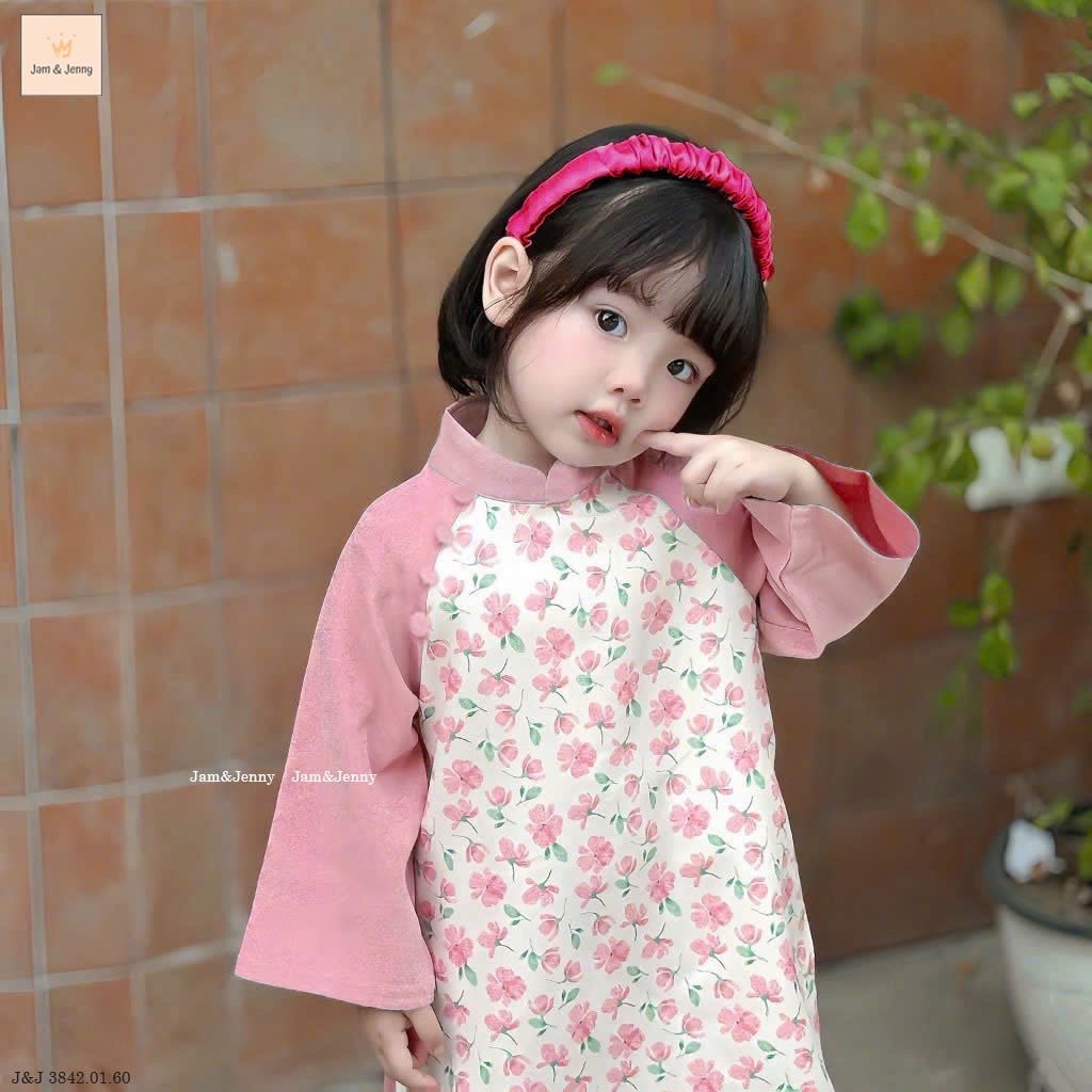 Áo dài J&J hồng nhạt hoa