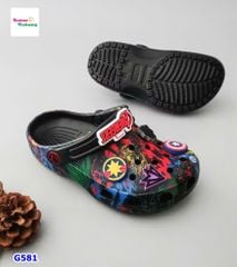 Giày Crocs đen Avengers