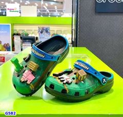 Giày Crocs xanh Minecraft