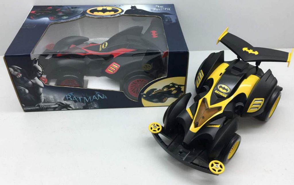 Xe điều khiển Batman Vàng (Pin sạc)  803BMY