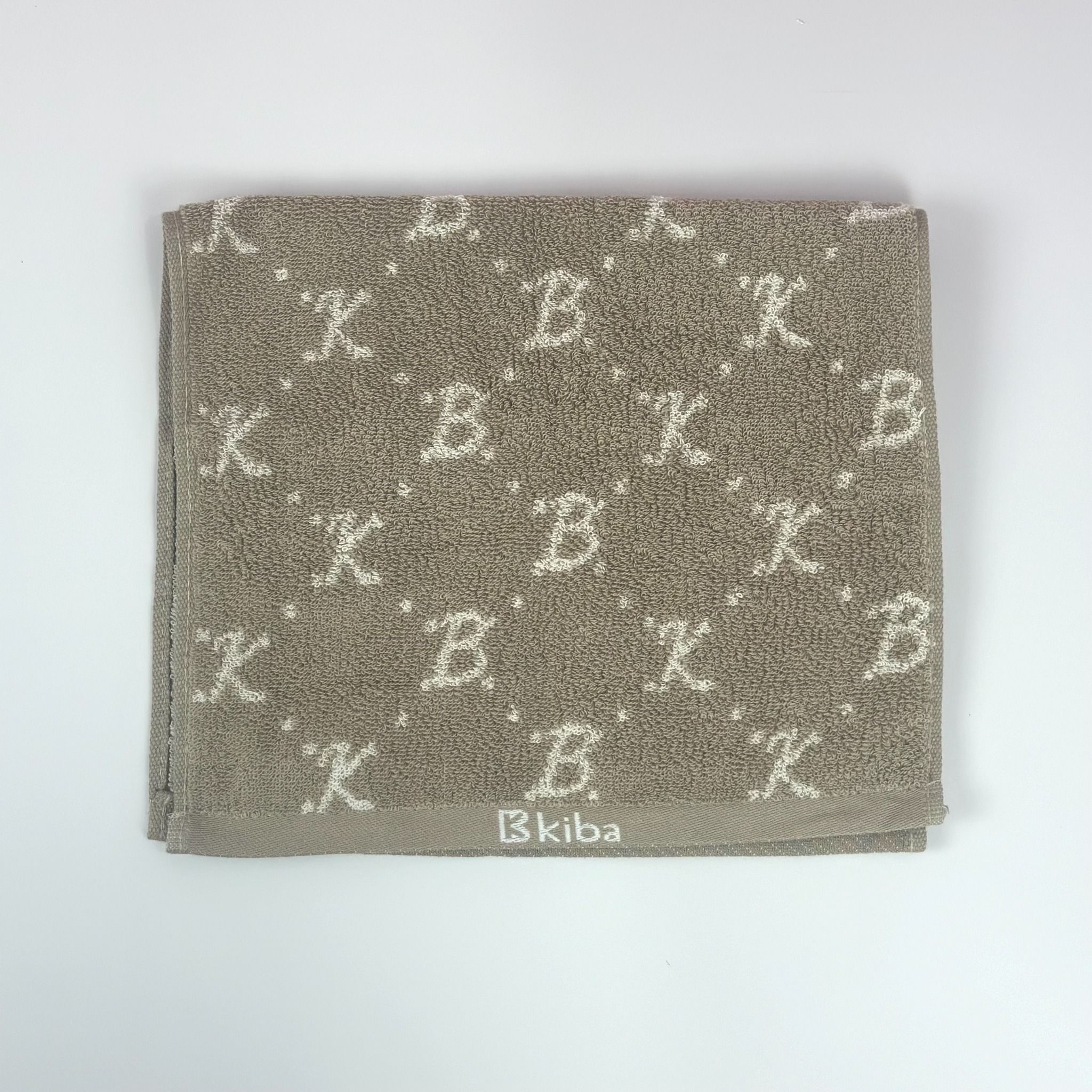  Khăn Mặt KIBA Họa Tiết Monogram Trẻ Trung, Hiện Đại KT 28cm  x 48cm,  Chất Cotton Êm, Mềm, Dày Dặn Thấm Hút Tốt, Tơi Bông, Thoáng Khí 