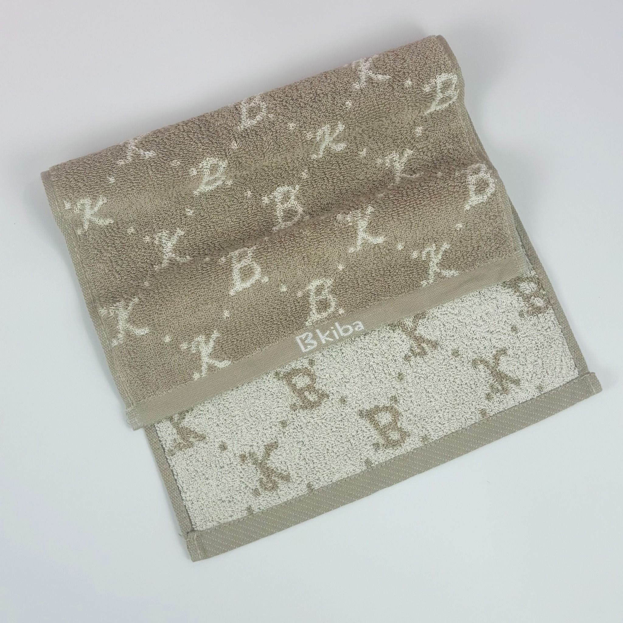  Khăn Mặt KIBA Họa Tiết Monogram Trẻ Trung, Hiện Đại KT 28cm  x 48cm,  Chất Cotton Êm, Mềm, Dày Dặn Thấm Hút Tốt, Tơi Bông, Thoáng Khí 