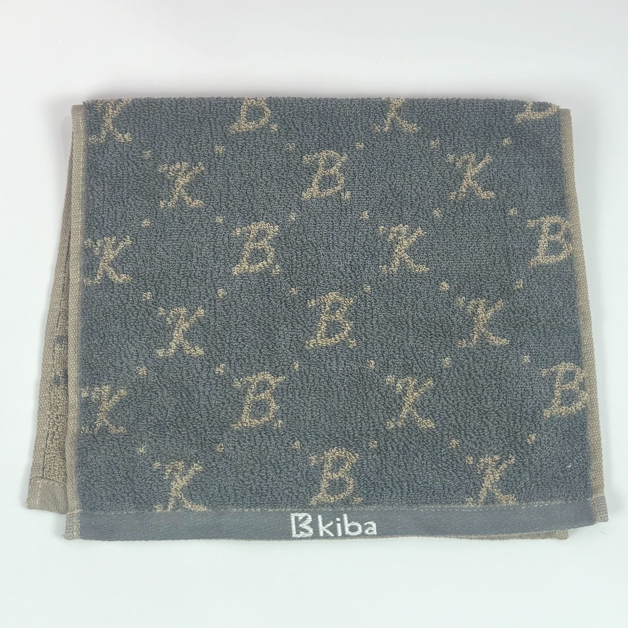  Khăn Mặt KIBA Họa Tiết Monogram Trẻ Trung, Hiện Đại KT 28cm  x 48cm,  Chất Cotton Êm, Mềm, Dày Dặn Thấm Hút Tốt, Tơi Bông, Thoáng Khí 