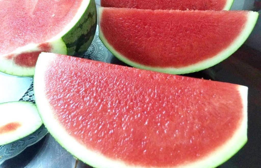 ​​​​​​​Dưa Hấu Đỏ Không Hạt