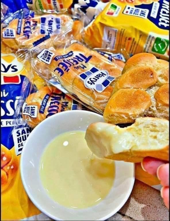 Bánh Mì Hoa Cúc Lớn Harrys (500g)