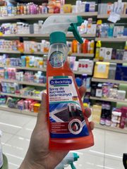 Xịt vệ sinh bếp từ và bề mặt Dr.Beckmann 250ml