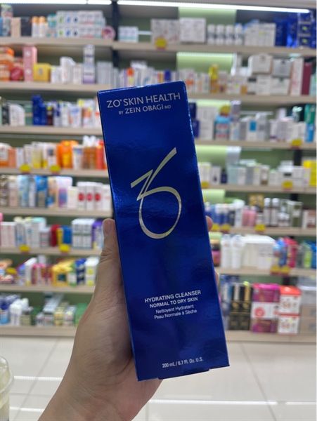 Sửa rửa mặt Zo dành cho da thường đến da khô 200ml
