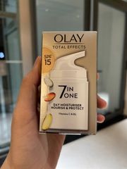 Kem dưỡng ngày Olay SPF15 37ml