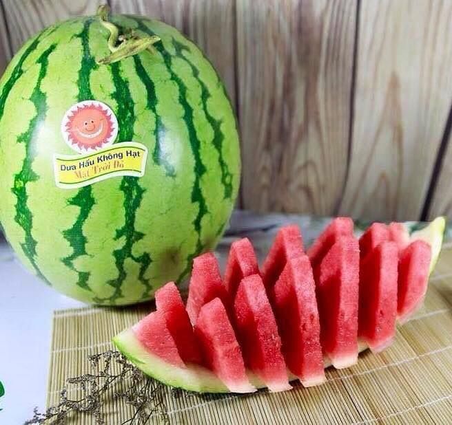 ​​​​​​​Dưa Hấu Đỏ Không Hạt
