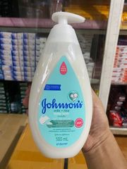 Sữa Tắm Chứa Sữa Và Gạo Johnson's Baby 500ml