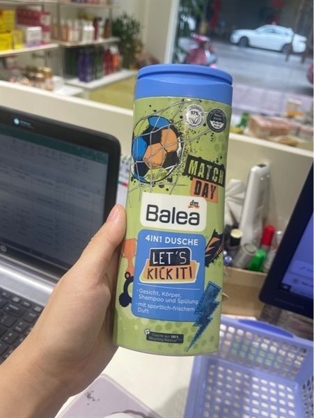 Sữa tắm gội cho bé Let Kickiti Balea Đức 300ml