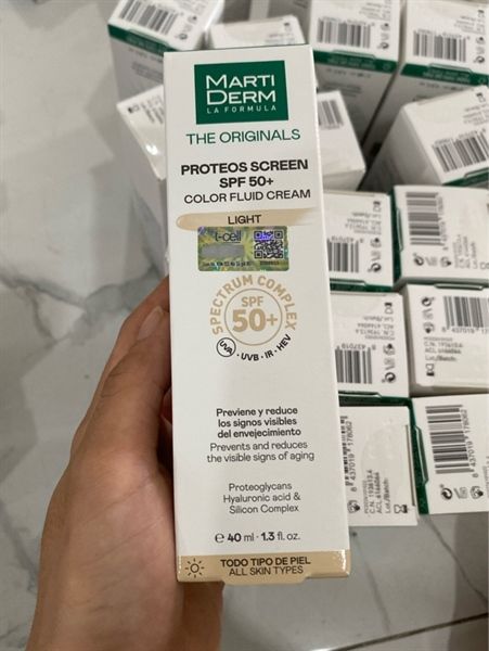 Kem chống nắng Martiderm light nâng tone 40ml